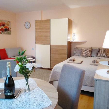 Sunray Studio Apartment Zagreb Exterior foto